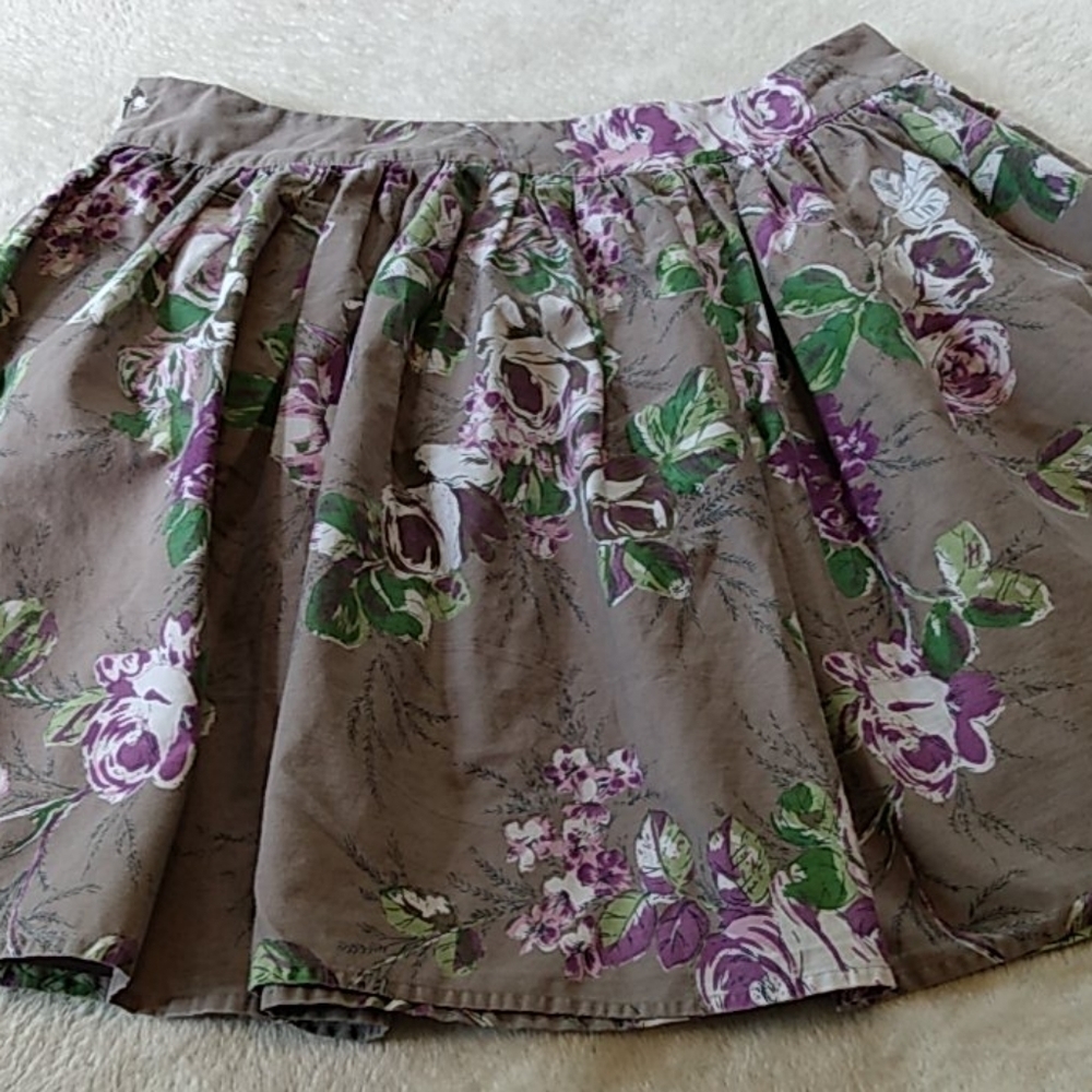 Urban Outfitters Lux Purple Floral Rose Print Skater Skirt Size 11 - Picture 5 of 8